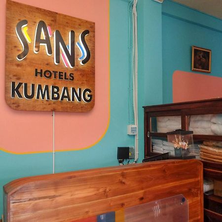 Sans Hotel Kumbang Yogyakarta By Reddoorz Luaran gambar