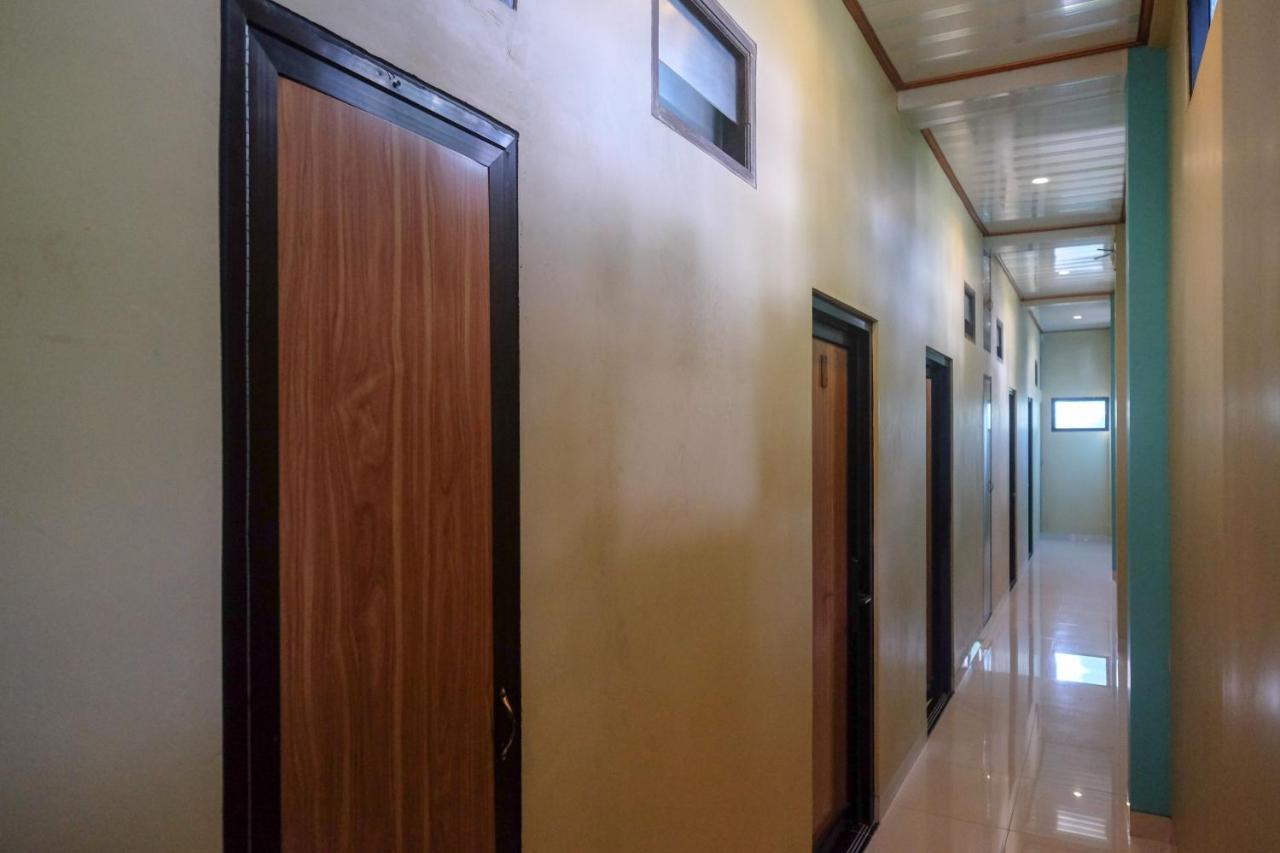 Sans Hotel Kumbang Yogyakarta By Reddoorz Luaran gambar