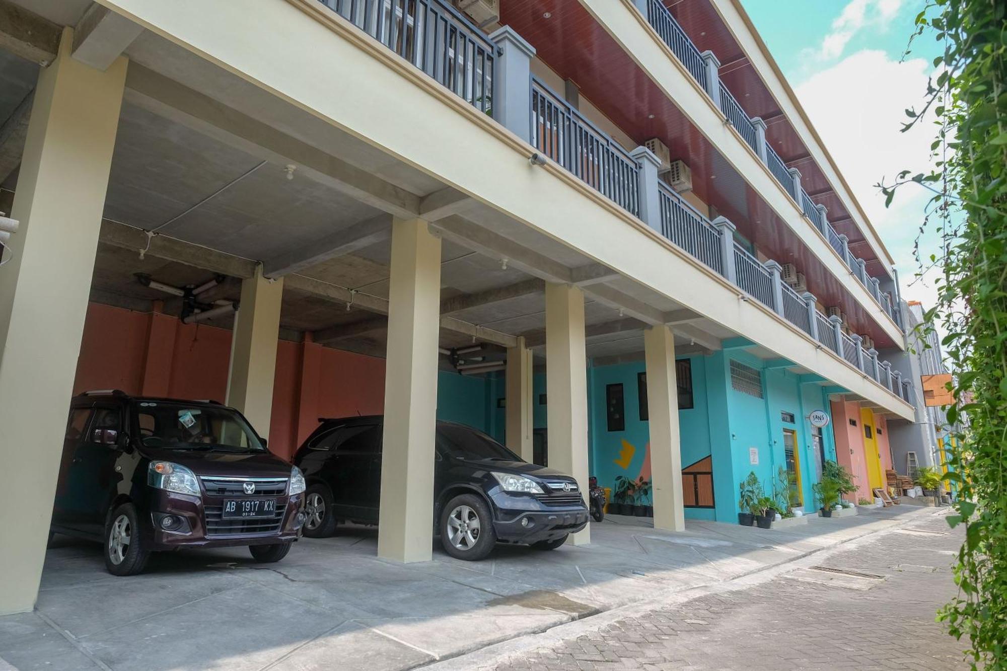 Sans Hotel Kumbang Yogyakarta By Reddoorz Luaran gambar